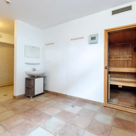 With Beautiful View Near Zell Am See & Kaprun, With Sauna * Piesendorf