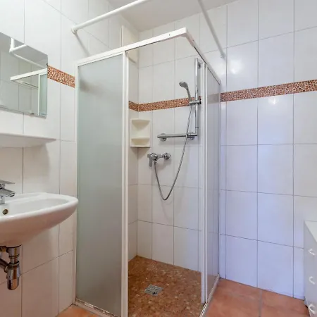 With Beautiful View Near Zell Am See & Kaprun, With Sauna Apartman *